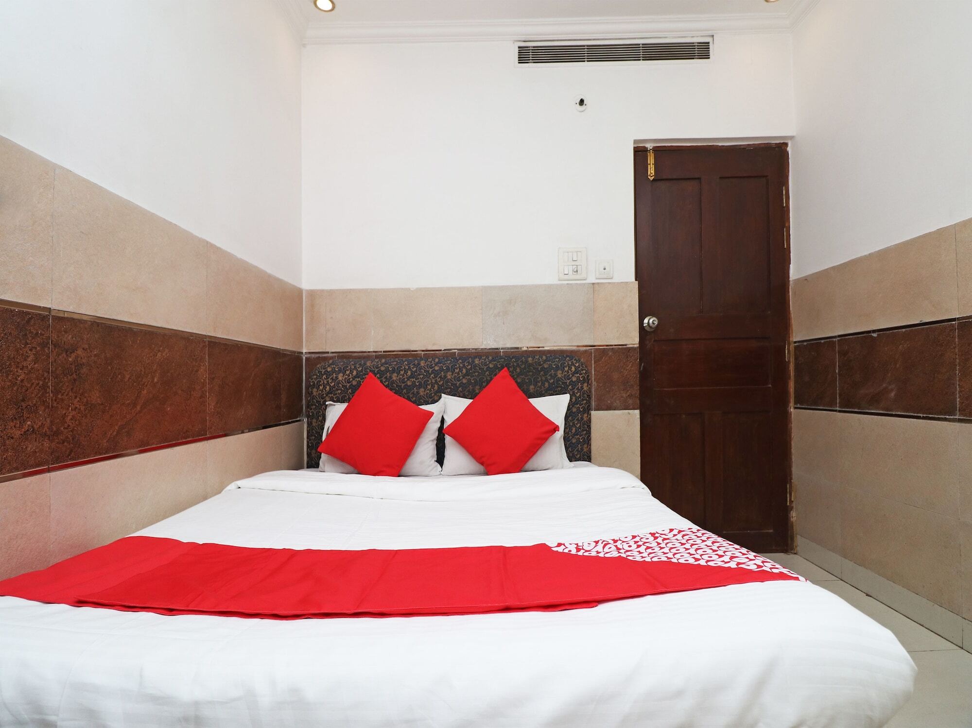 Oyo Hotel Ashoka International Kanpur Eksteriør billede